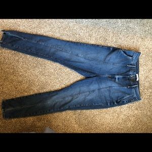 Size 30 NWT GOOD AMERICAN jeans